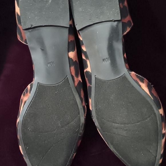 Marc Fisher leopard print flats size 10M - Picture 3 of 5